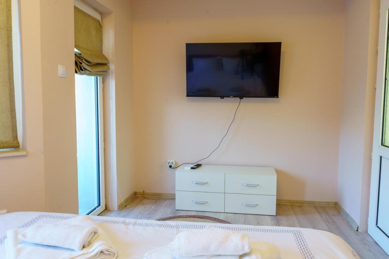 Centrally Located Apartment In Varna ภายนอก รูปภาพ
