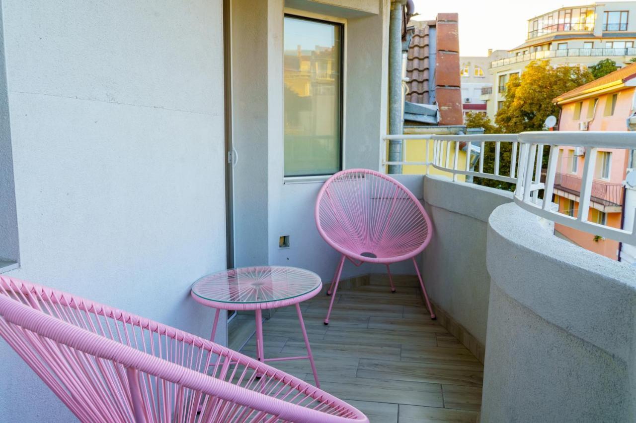 Centrally Located Apartment In Varna ภายนอก รูปภาพ