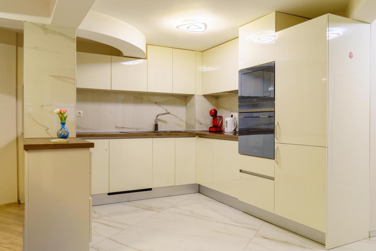 Centrally Located Apartment In Varna ภายนอก รูปภาพ